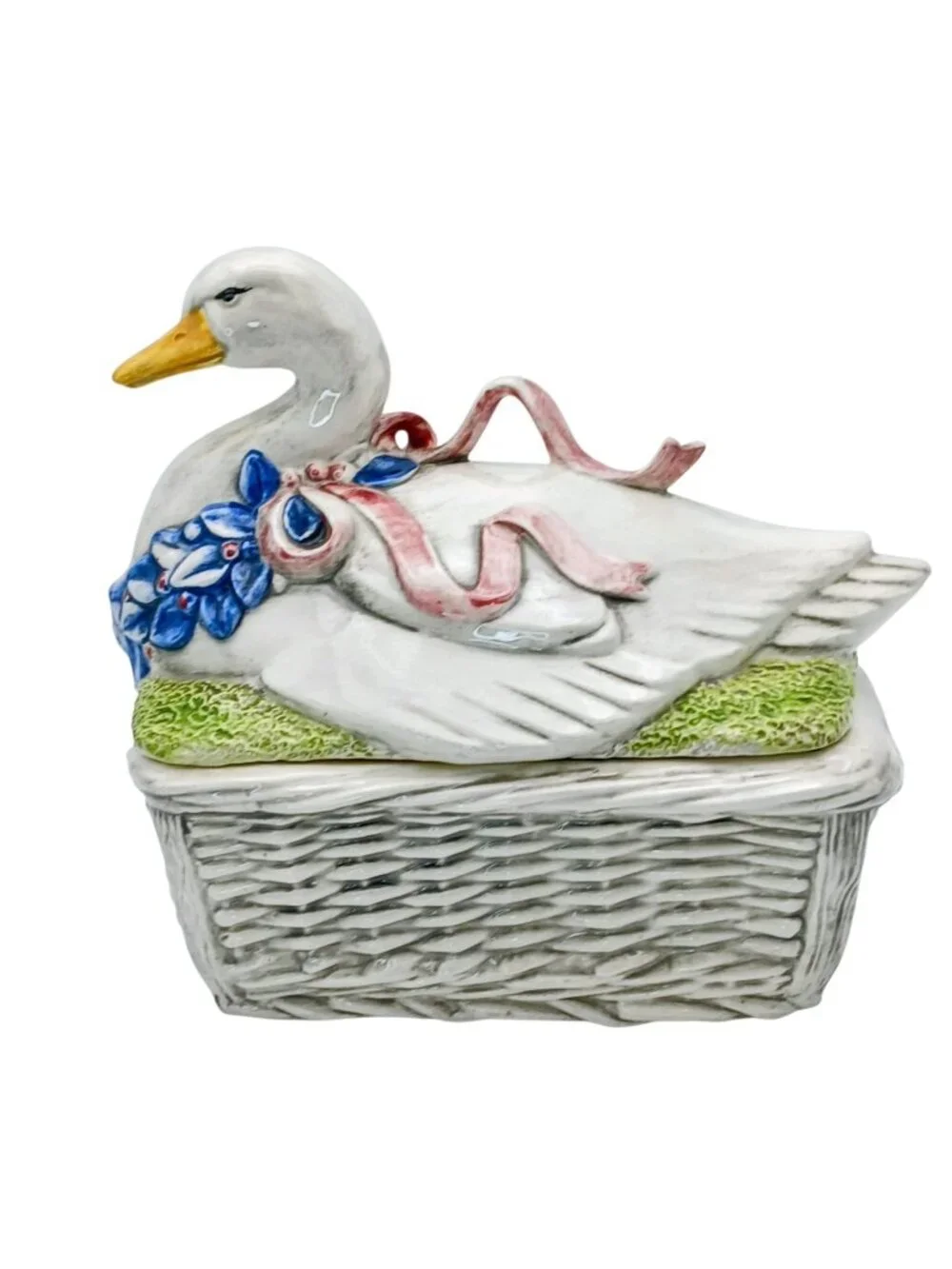 Heritage Ceramics Country Wares Goose Covered Dish Basket Weave 9in Vintage